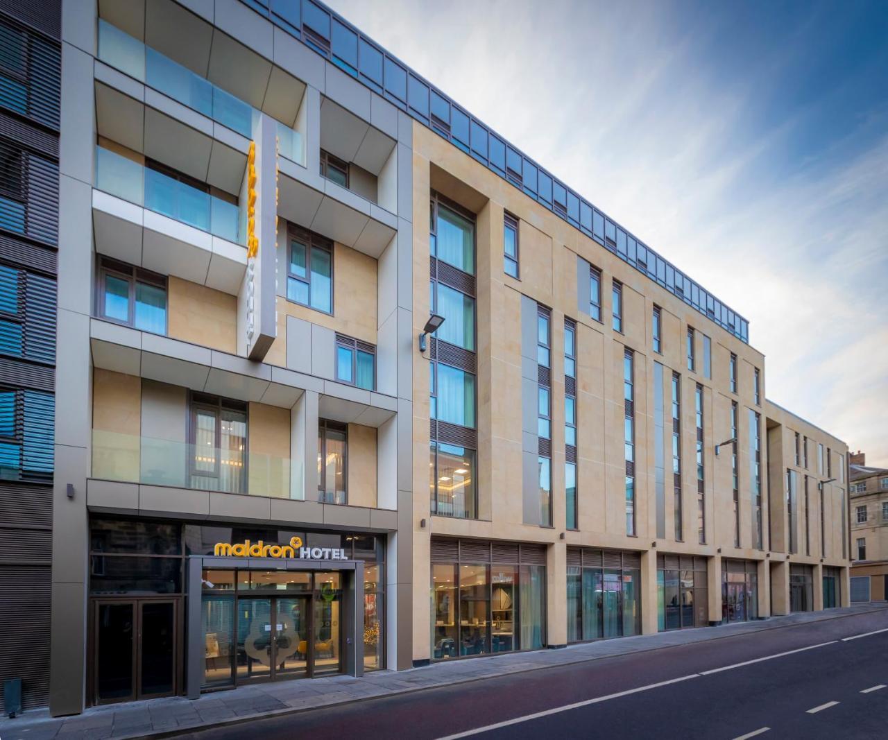 Maldron Hotel Newcastle Ngoại thất bức ảnh