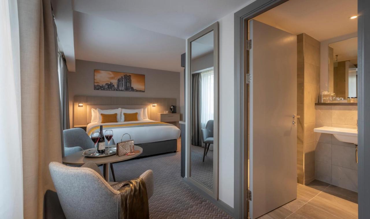 Maldron Hotel Newcastle Ngoại thất bức ảnh