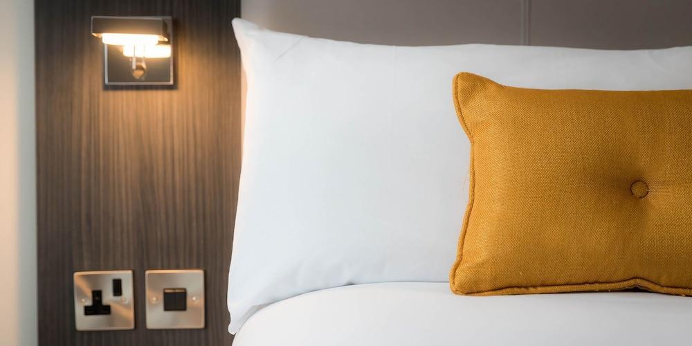 Maldron Hotel Newcastle Ngoại thất bức ảnh