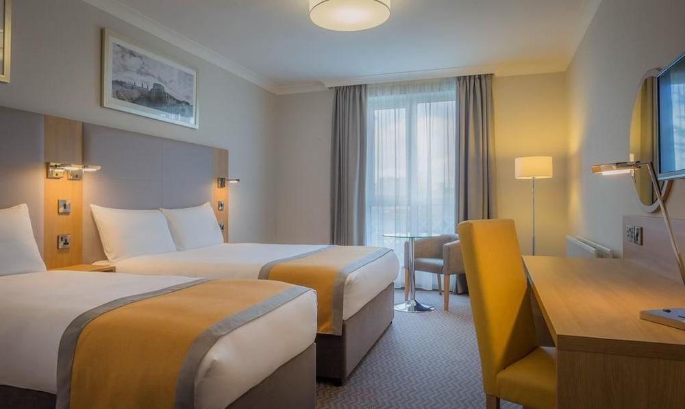 Maldron Hotel Newcastle Ngoại thất bức ảnh
